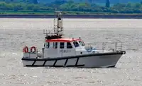 Kapal survei untuk dijual