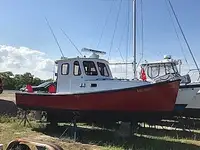 Kapal pengolah ikan dijual