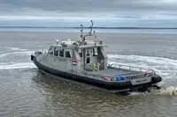 Kapal kru untuk dijual