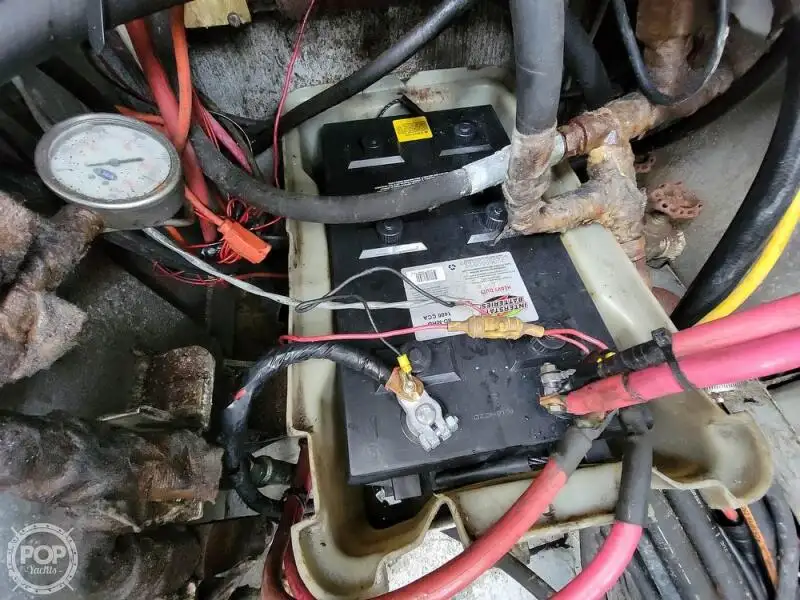 Sekoci penyelamat untuk dijual