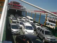 Kapal pesiar-feri untuk dijual