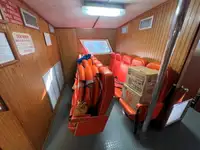 Kapal kru untuk dijual