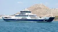 Kapal feri dijual