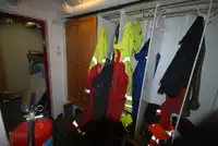 Kapal pendarat, tank untuk dijual
