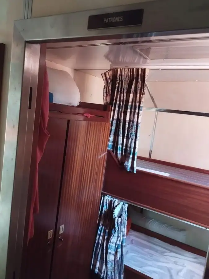 Kapal tunda untuk dijual
