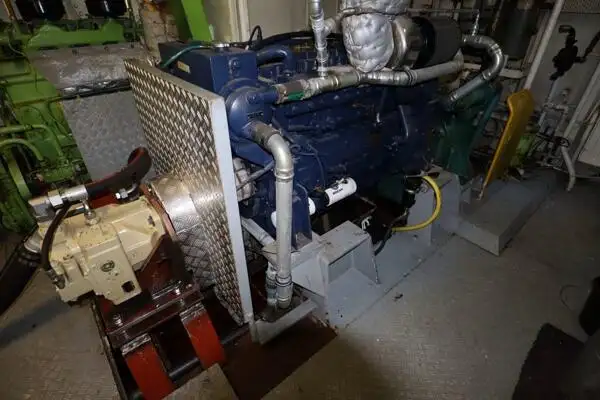 Kapal pesiar untuk dijual