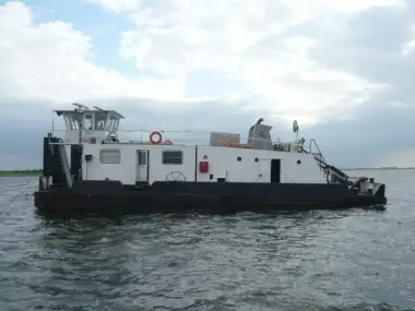 Kapal tunda untuk dijual