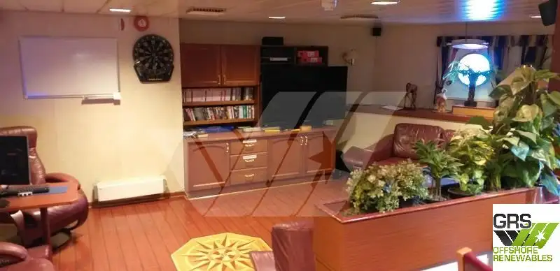 Kapal survei untuk dijual