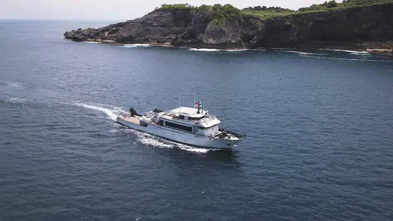 Kapal survei untuk dijual
