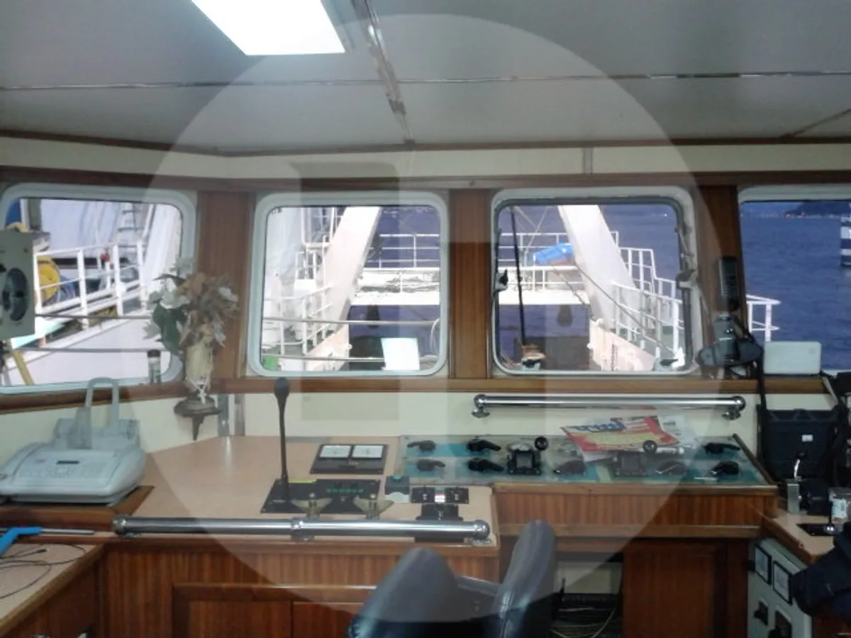 Kapal penangkap ikan untuk dijual