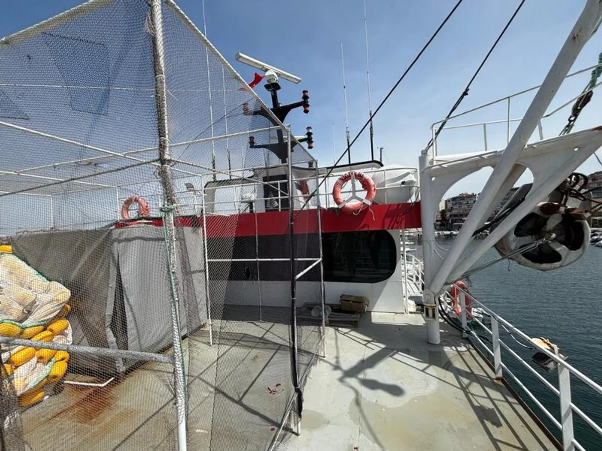Kapal penangkap ikan untuk dijual