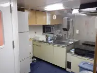 Kapal patroli untuk dijual
