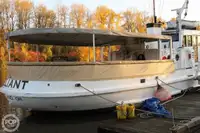 Kapal feri untuk dijual