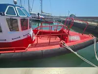 Kapal kru untuk dijual