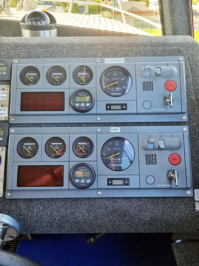 Kapal pesiar untuk dijual