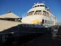 Kapal penumpang dijual