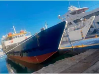 Kapal penumpang untuk dijual