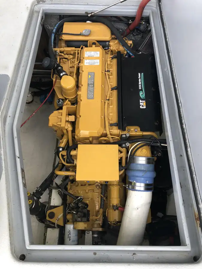 Kapal penelitian untuk dijual