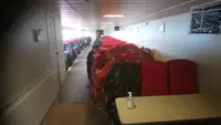 Kapal feri dijual