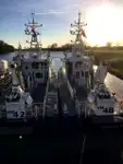 Kapal patroli untuk dijual