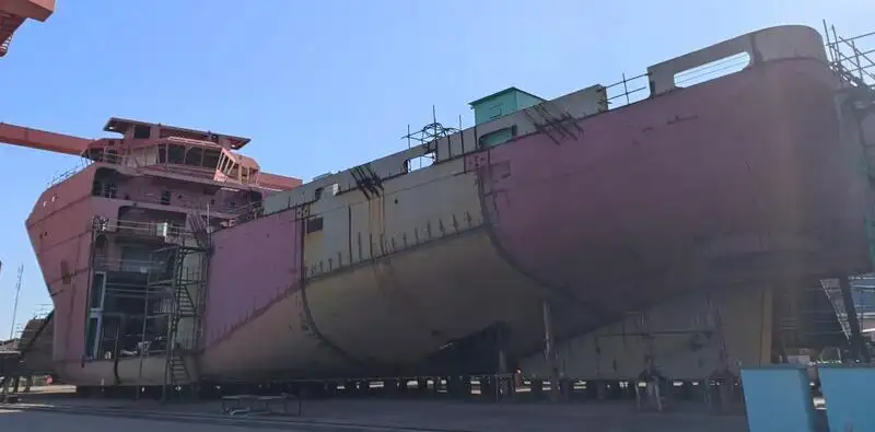 Kapal suplai platform (PSV) untuk dijual