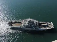Kapal feri dijual