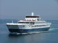 Kapal feri dijual