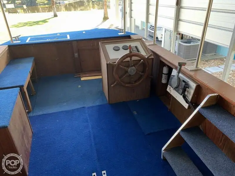 Kapal pesiar untuk dijual