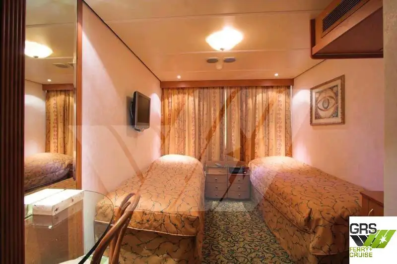 Kapal pesiar untuk dijual