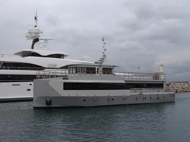 Kapal tunda untuk dijual