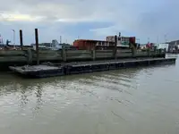 Ponton untuk dijual