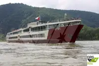Kapal pesiar dijual