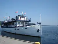 Kapal pesiar untuk dijual