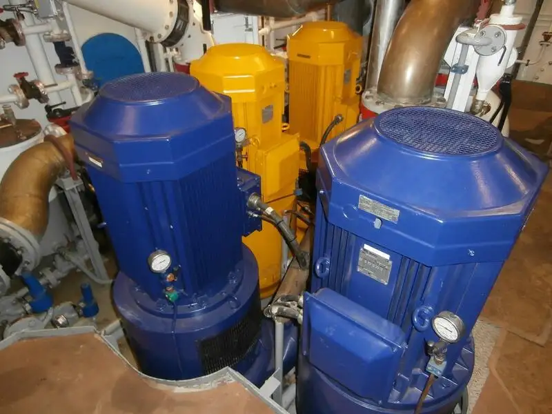 Kapal kontainer untuk dijual