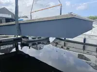 Ponton untuk dijual