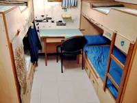 Kapal pendarat, tank untuk dijual