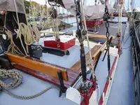 Kapal pengangkut barang curah untuk dijual