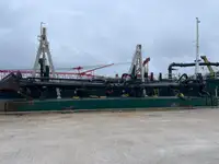 Kapal keruk untuk dijual