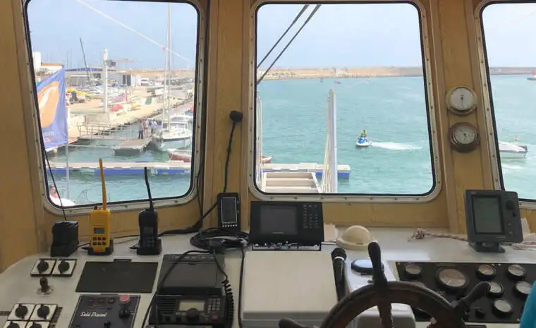 Kapal feri untuk dijual