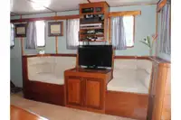 Kapal pesiar untuk dijual