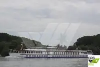 Kapal pesiar untuk dijual