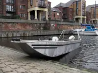 Kapal patroli dijual