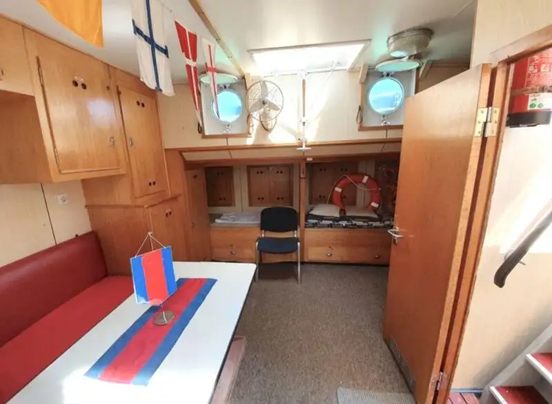 Kapal tunda untuk dijual