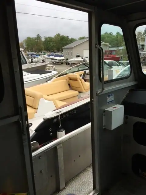 Kapal pendarat, tank untuk dijual