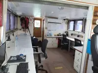 Kapal survei untuk dijual