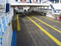 Kapal feri dijual