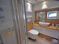 Yacht untuk dijual