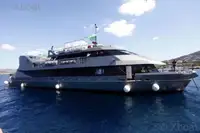 Kapal pesiar untuk dijual