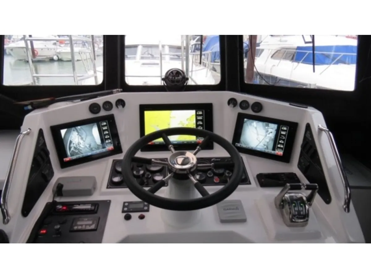 Kapal survei untuk dijual