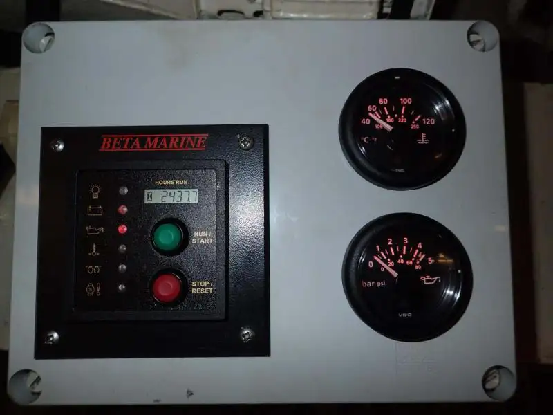 Kapal survei untuk dijual
